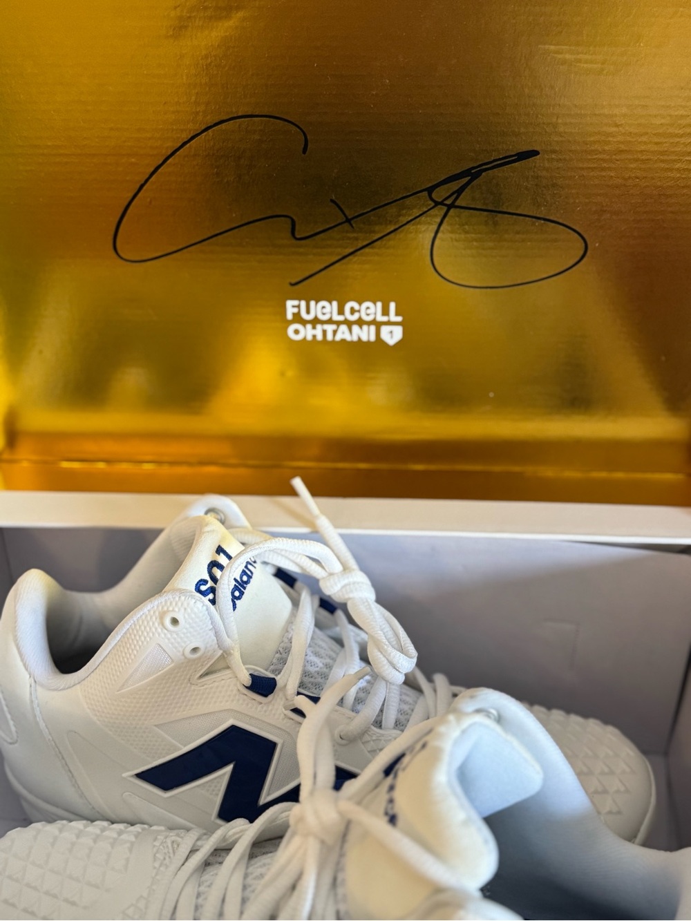New Balance White & Navy FuelCell Ohtani Men’s Sneakers 8 New in Box